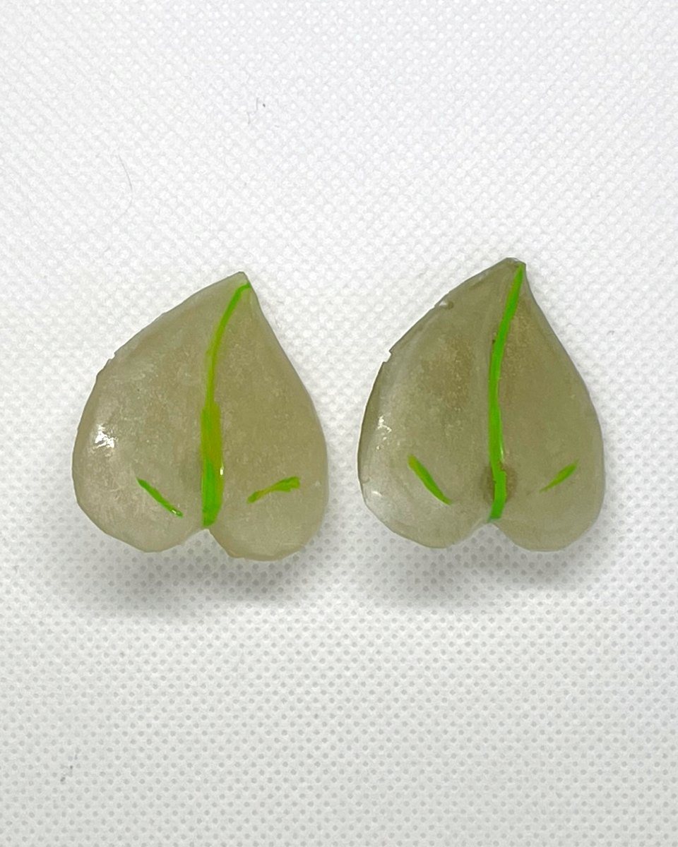 Resin Leaf Drop Earrings: Sage heart leaf