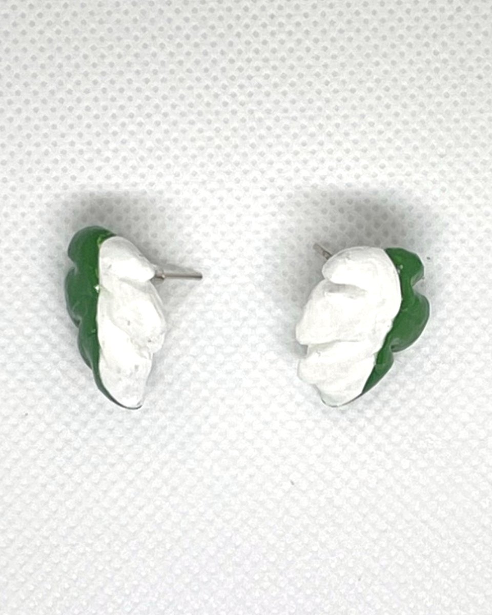Variegated Leaf Studs: Soft white tips