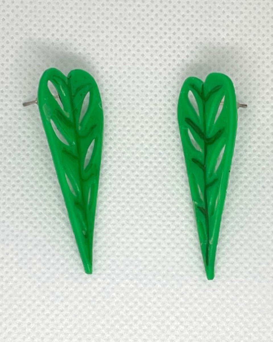 Arrowhead Leaf Earrings: Pair 1