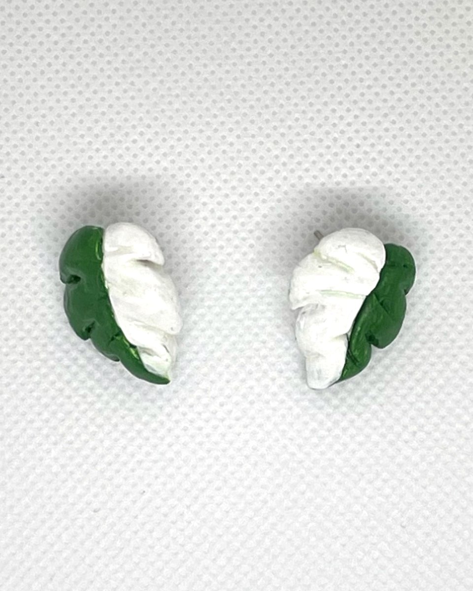 Variegated Leaf Studs: Half and half