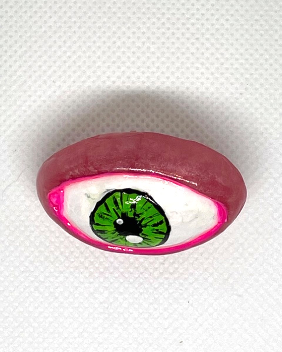 Statement Eye Pins: Pink lid, green iris