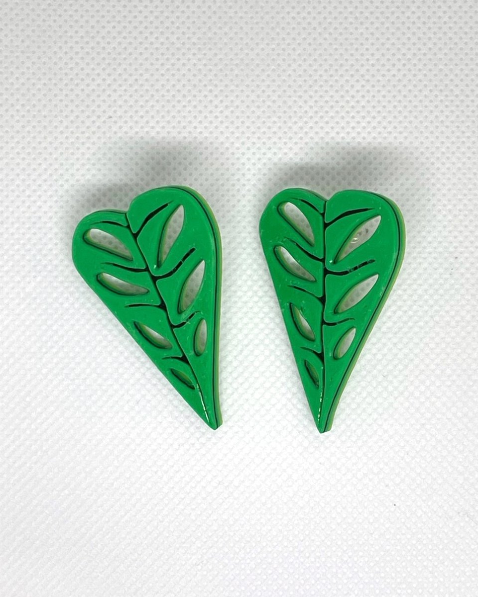 Arrowhead Leaf Earrings: Pair 10