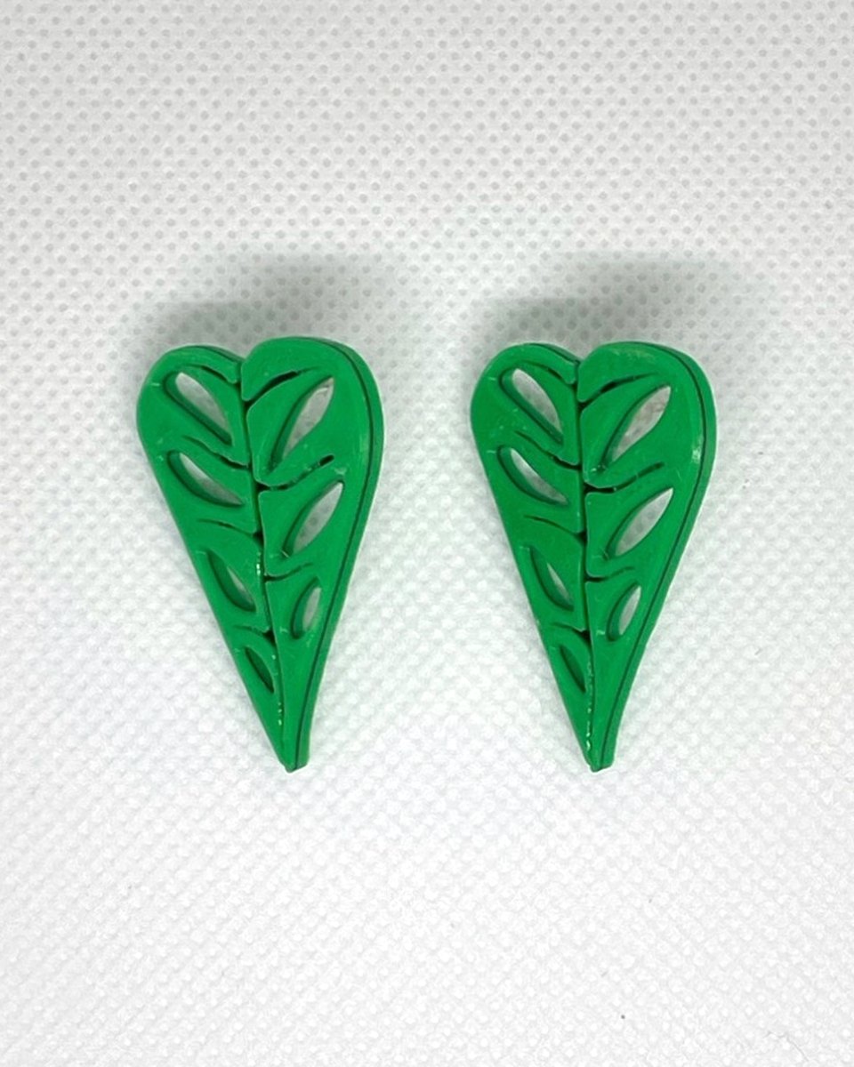 Arrowhead Leaf Earrings: Pair 8