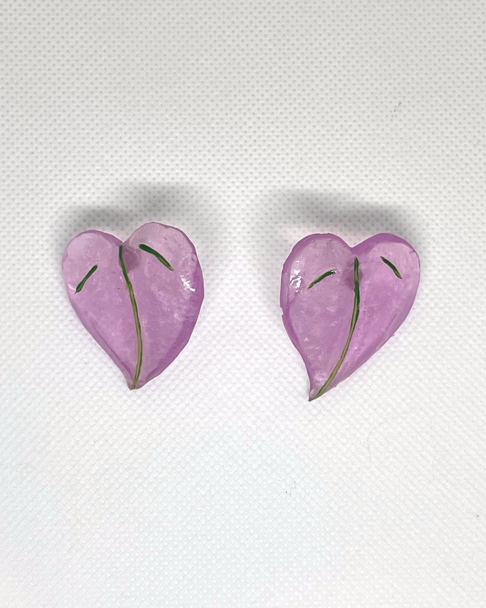 Resin Leaf Drop Earrings: Lilac heart leaf