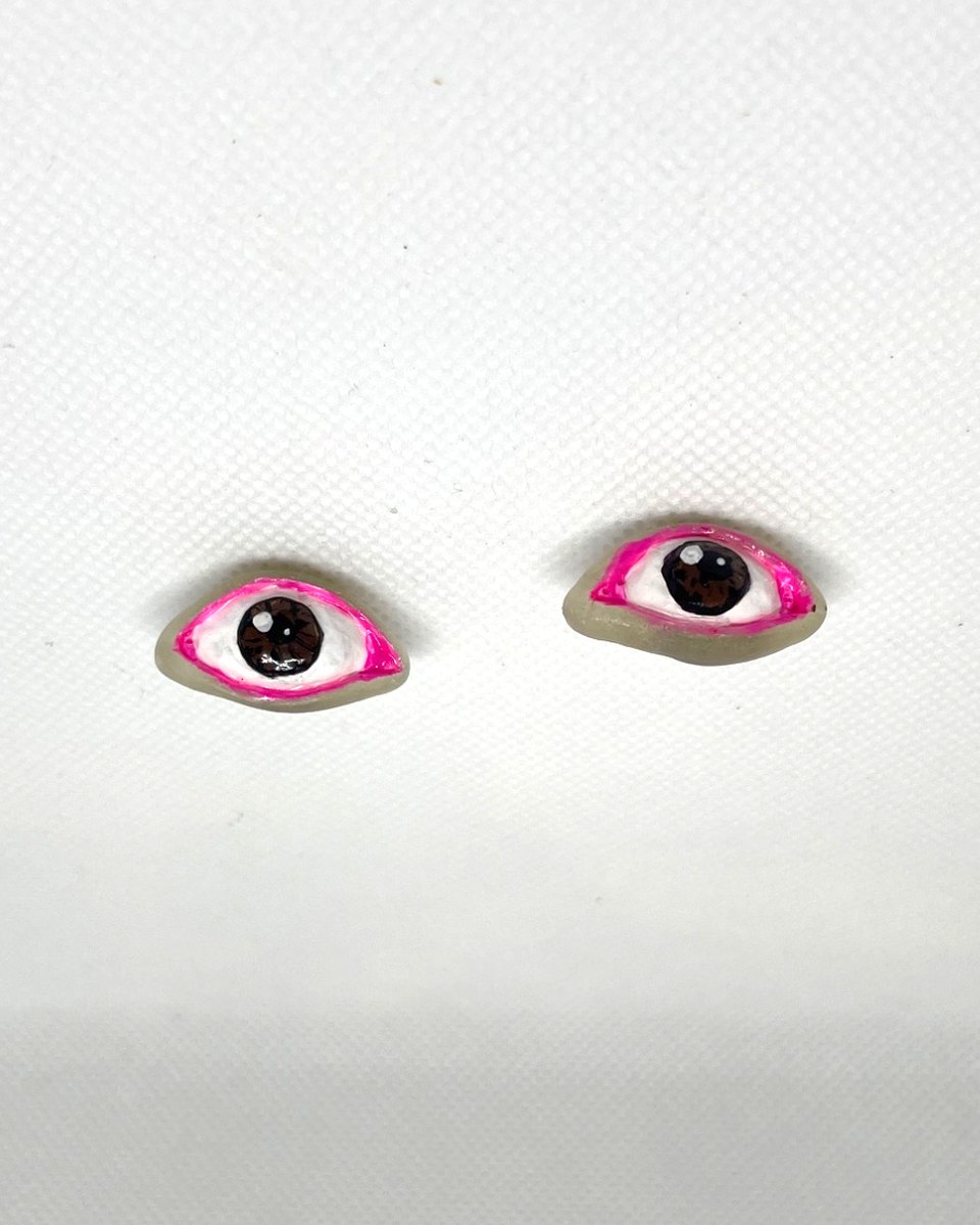 Statement Eye Studs: Pink lid, sand rim (pair 2)