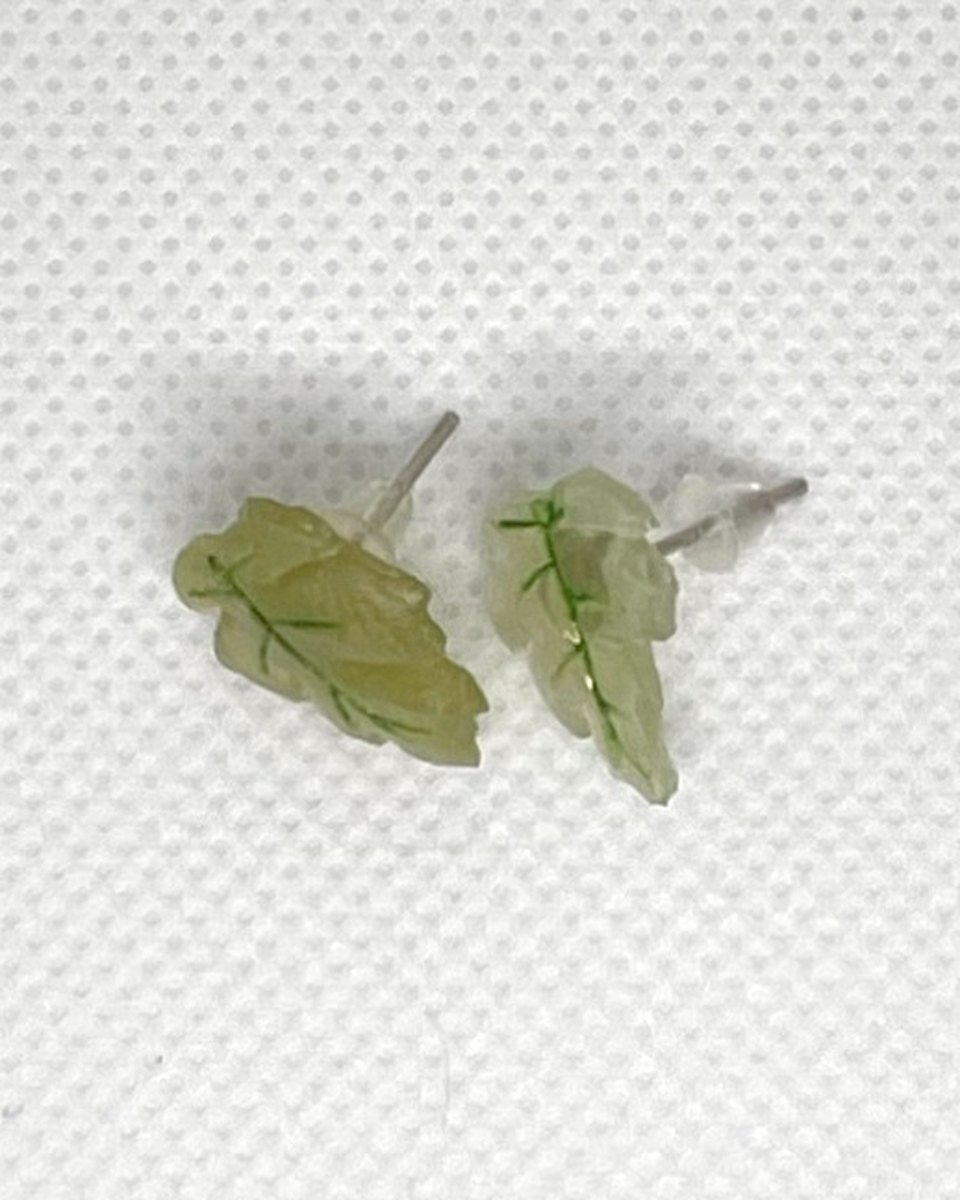 Glass Leaf Studs: Smoky