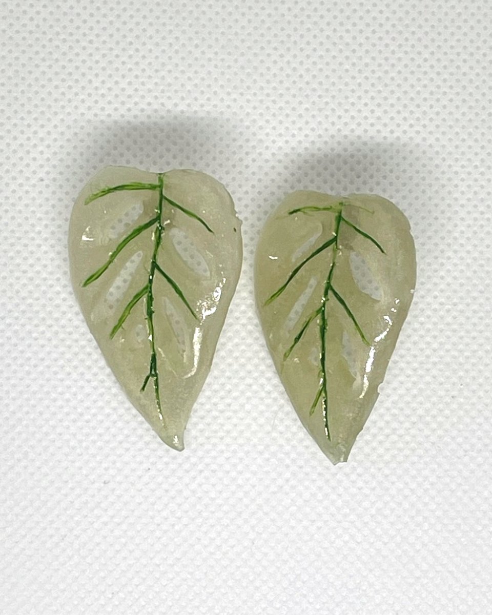 Resin Leaf Drop Earrings: Olive veined leaf