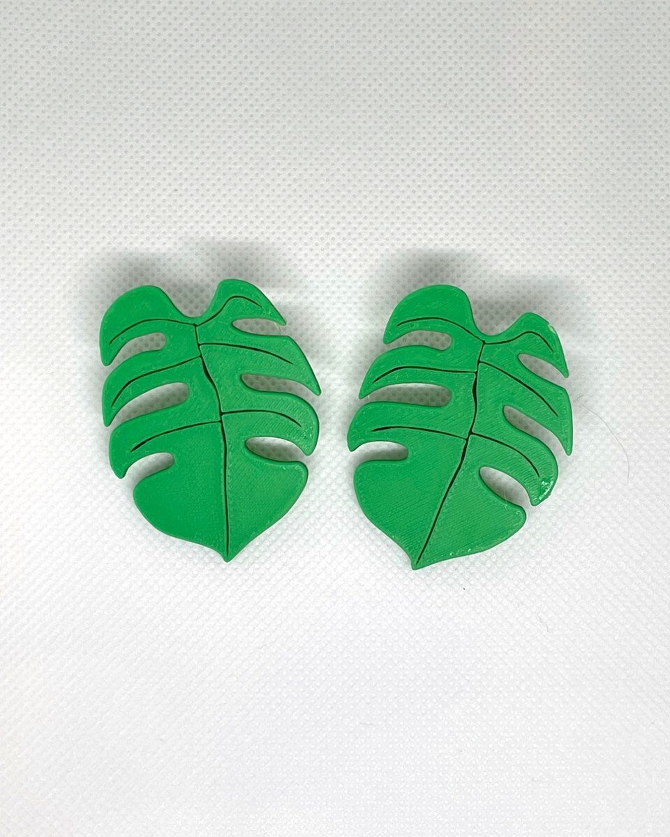 Monstera Leaf Earrings: Pair 1